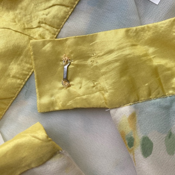 Beautiful flowy skirt - Picture 2 of 7